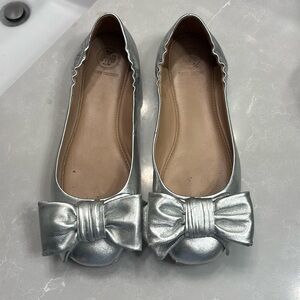 Silver Tory Burch bow flats 7